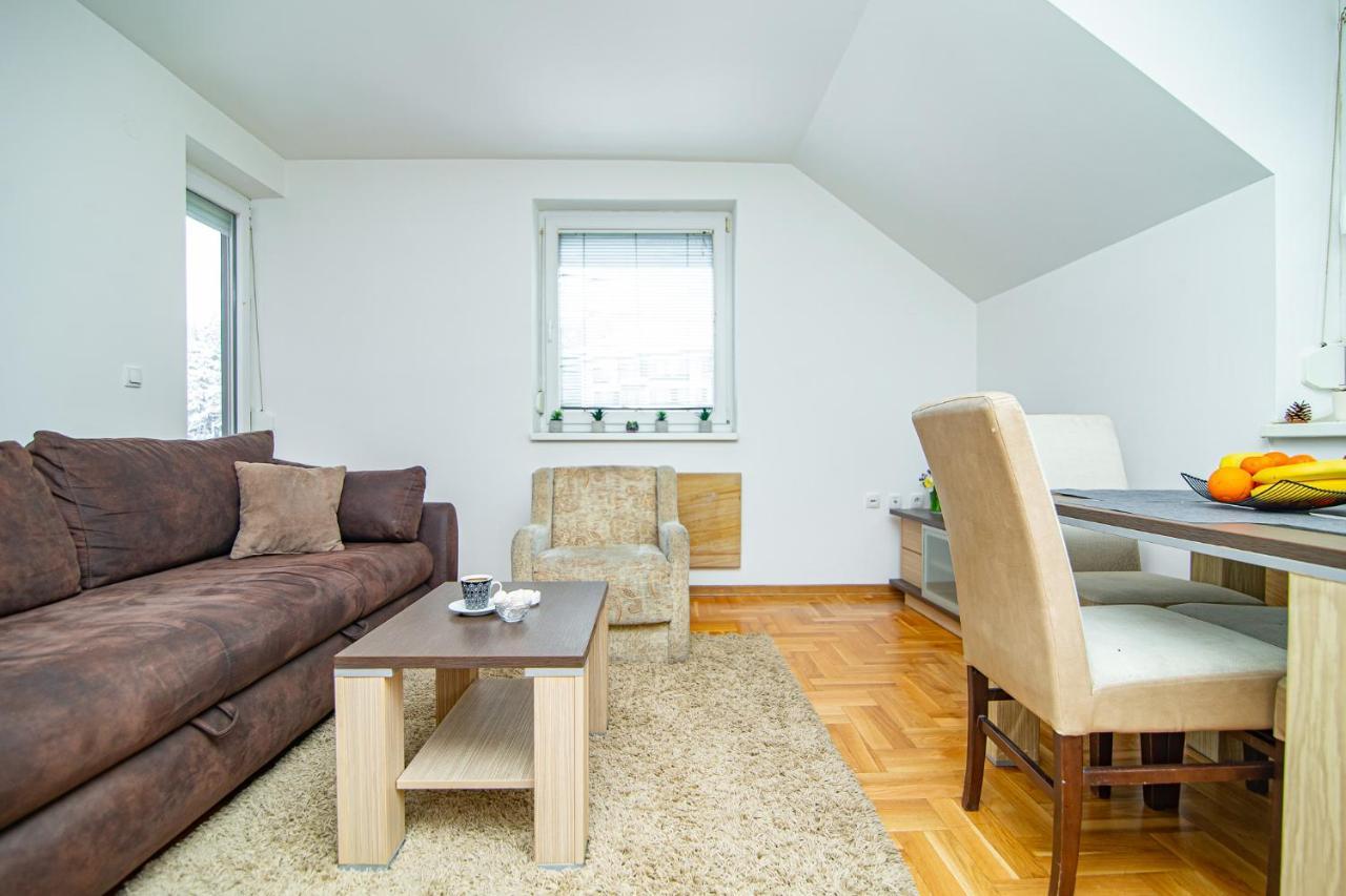 1402 Apartment
